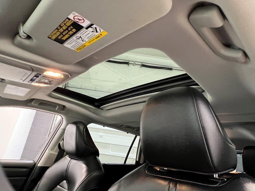 Used 2022 Toyota Highlander XLE image 54