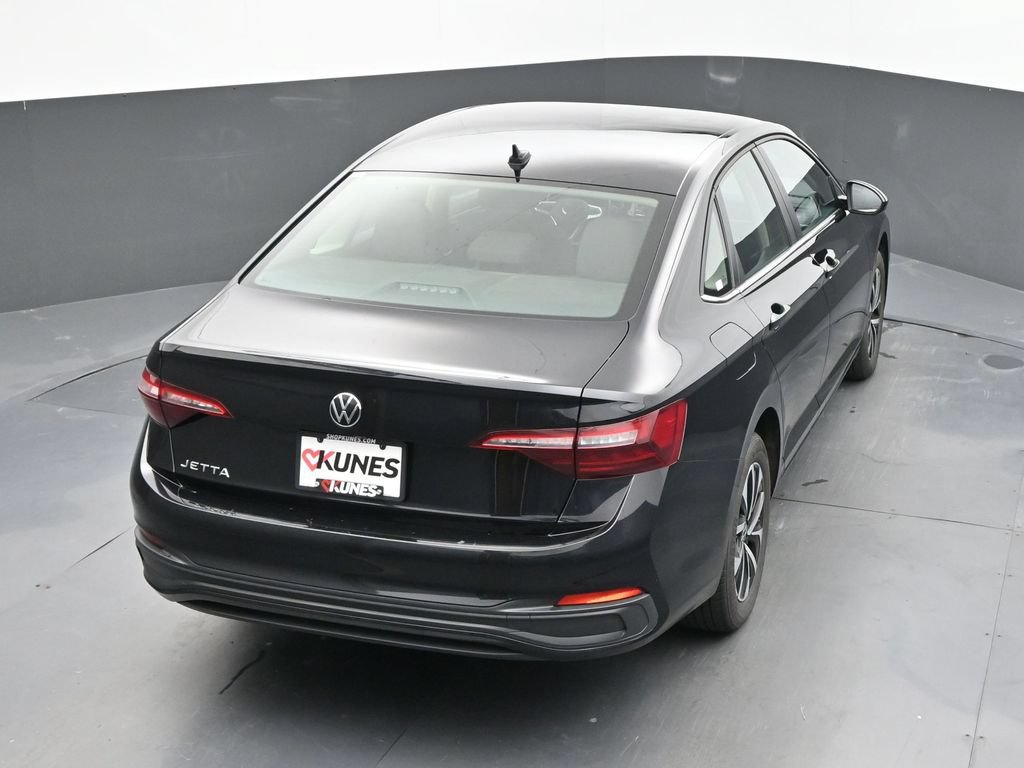 Used 2024 Volkswagen Jetta S FWD image 33