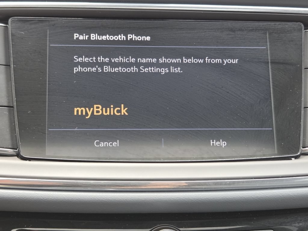 Used 2020 Buick Enclave Premium w/ Sun and Sites Package FWD image 11