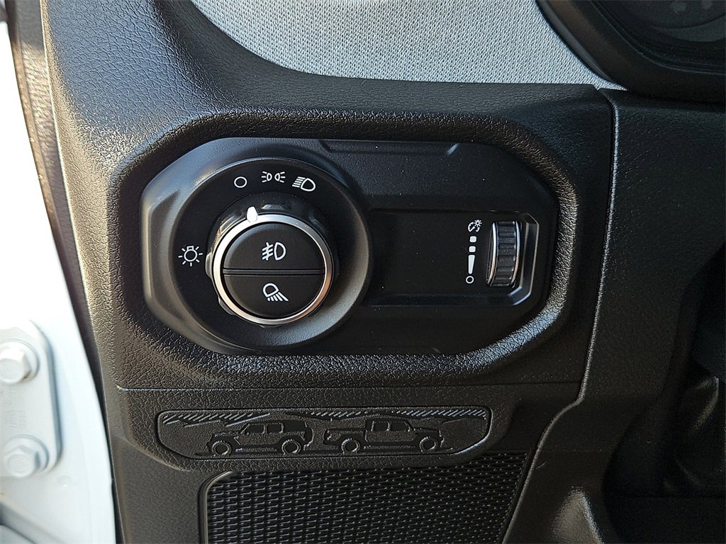 Used 2024 Jeep Gladiator Sport image 23