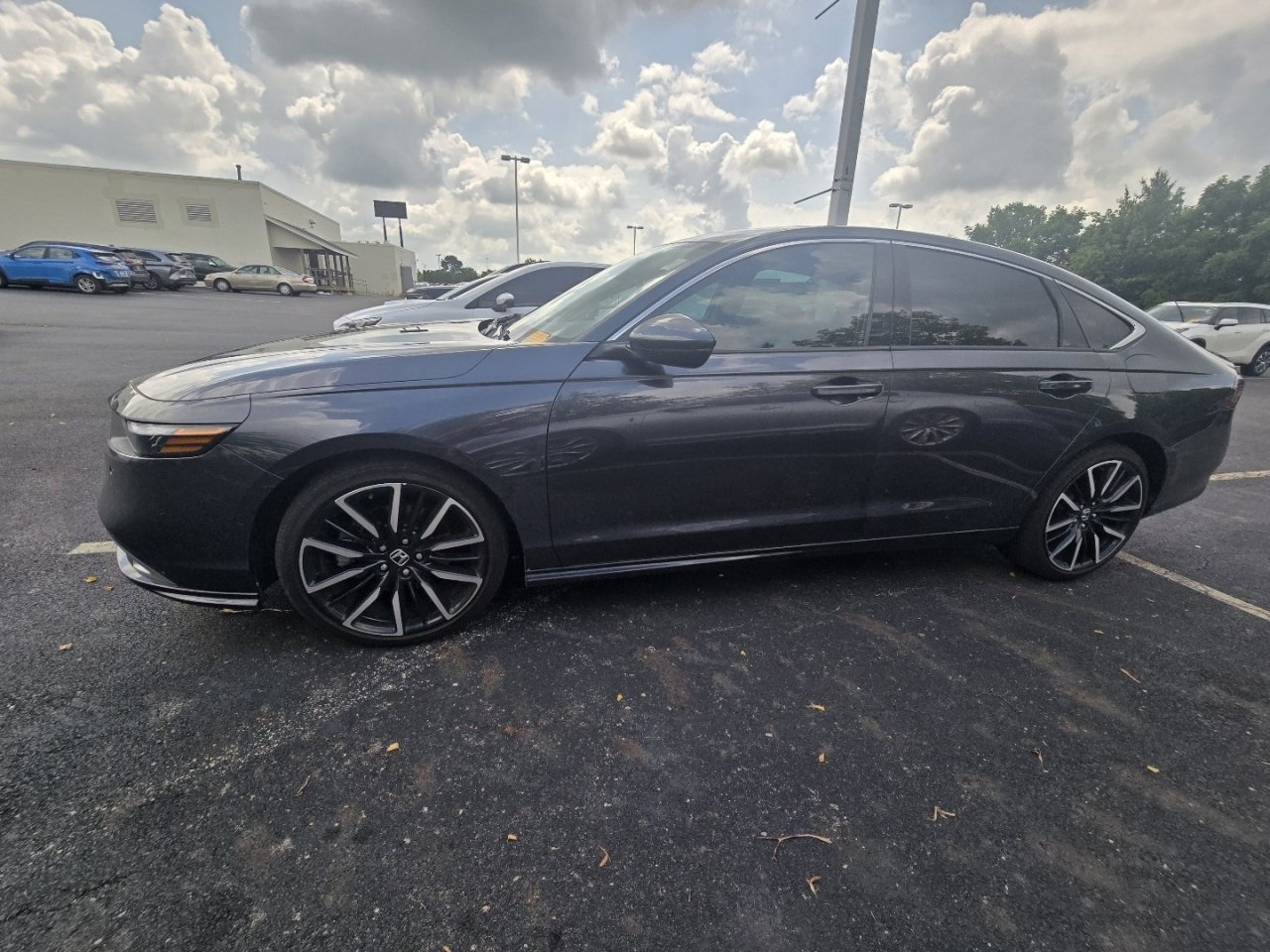 Used 2024 Honda Accord Touring image 4