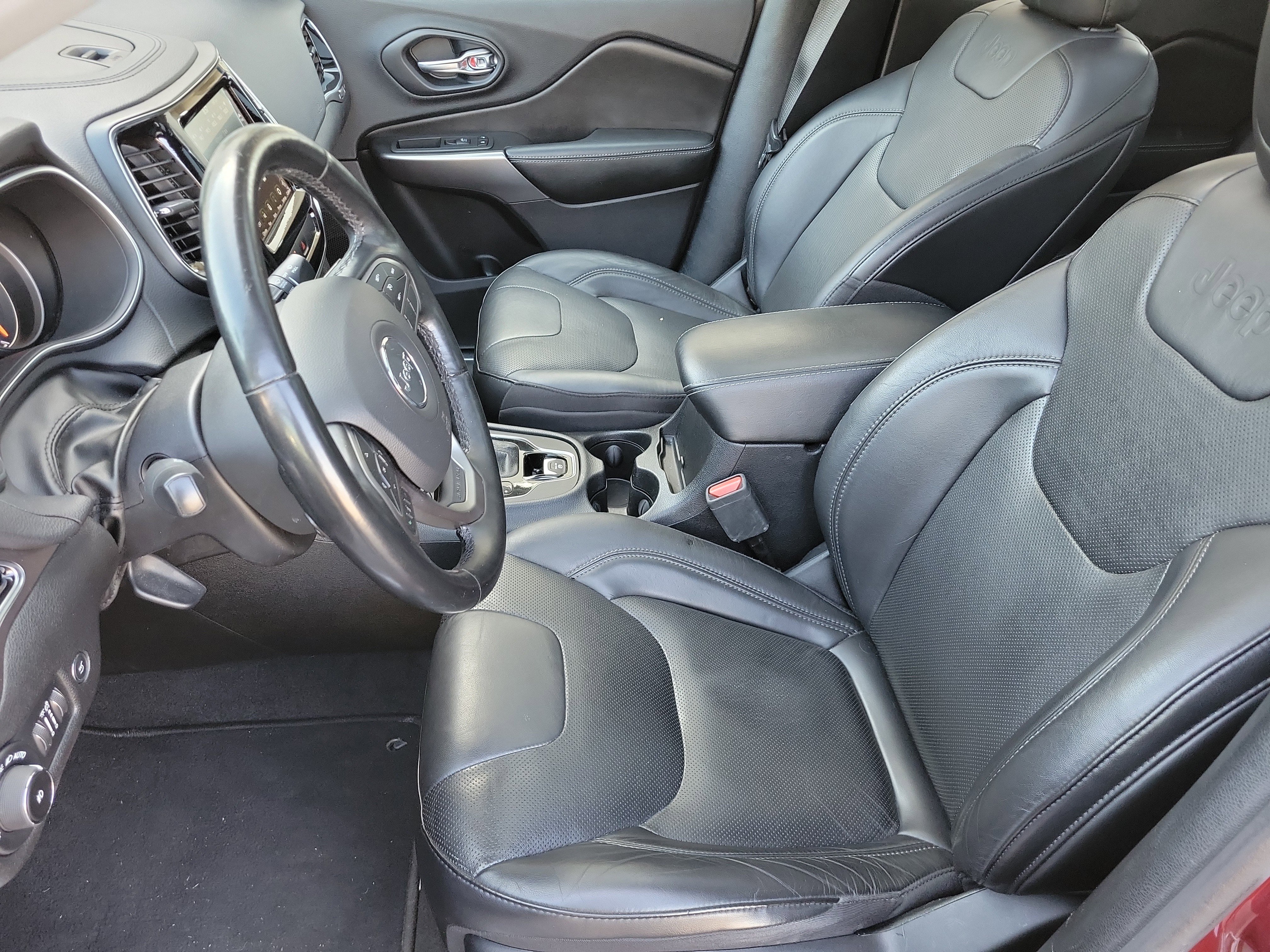 Used 2020 Jeep Cherokee Limited AWD/4WD image 9