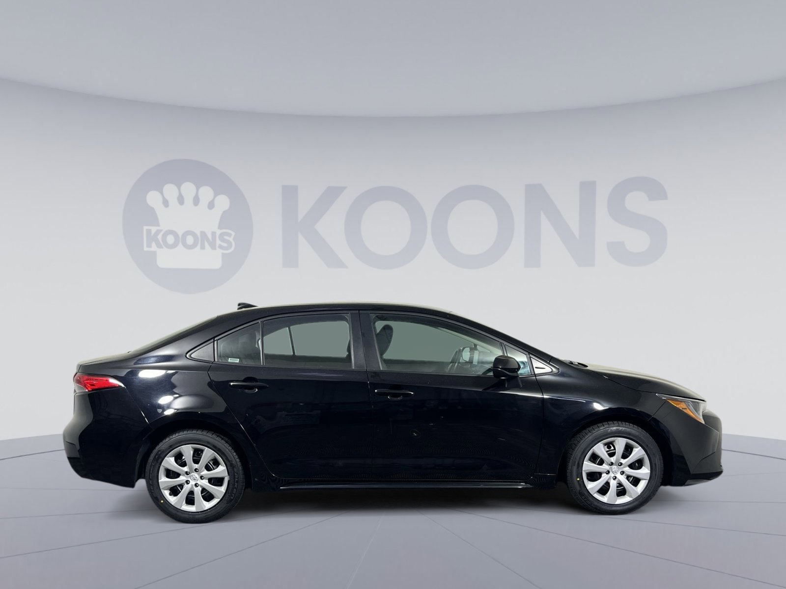 Used 2024 Toyota Corolla LE image 8
