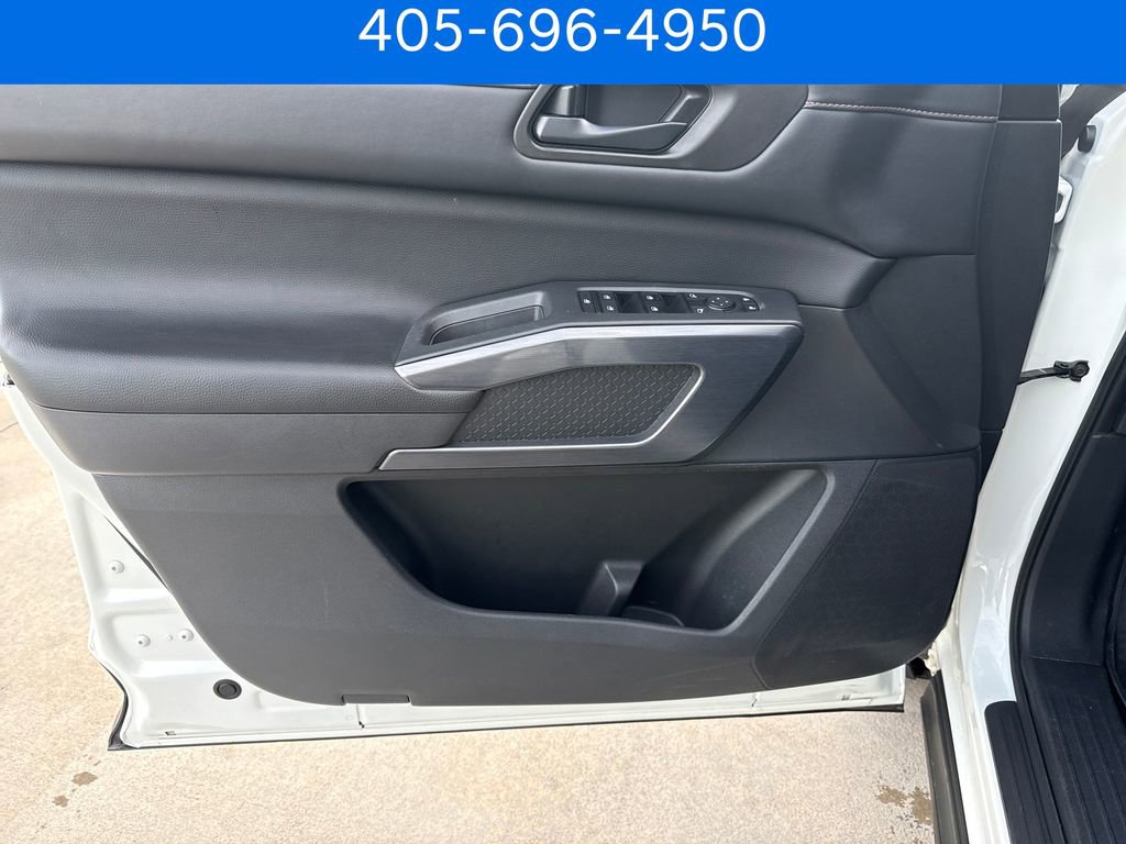 Used 2023 Nissan Pathfinder Rock Creek AWD/4WD image 12