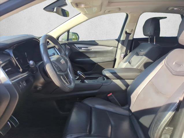 Used 2017 Cadillac XT5 Luxury w/ LPO, Wheel Lock Package FWD image 16