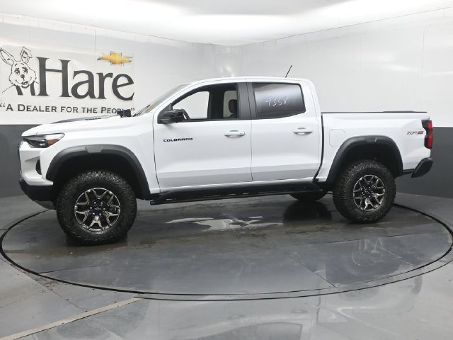 New 2026 Chevrolet Colorado ZR2 w/ Technology Package AWD/4WD image 10