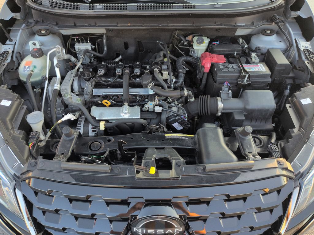 Used 2022 Nissan Kicks SR w/ Premium Package FWD image 22