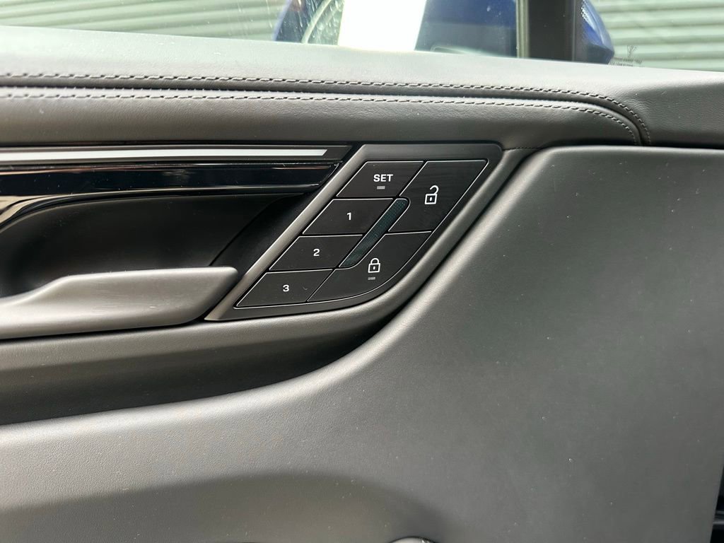 Used 2026 Porsche Macan Electric image 20