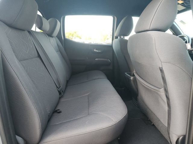 Used 2019 Toyota Tacoma TRD Off-Road AWD/4WD image 18