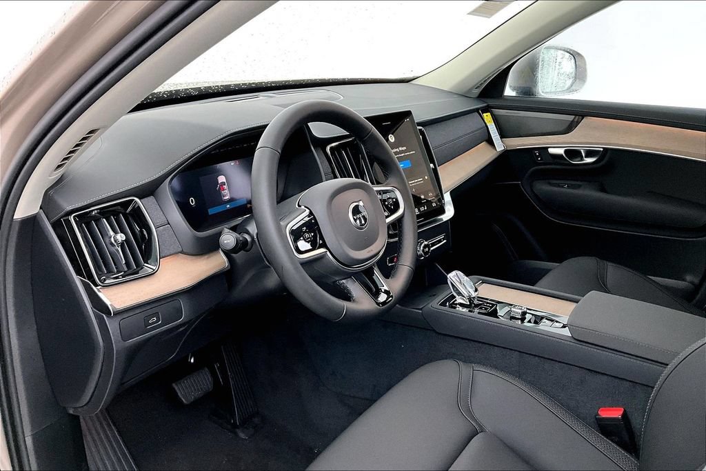 New 2026 Volvo XC90 B5 Plus AWD/4WD image 21