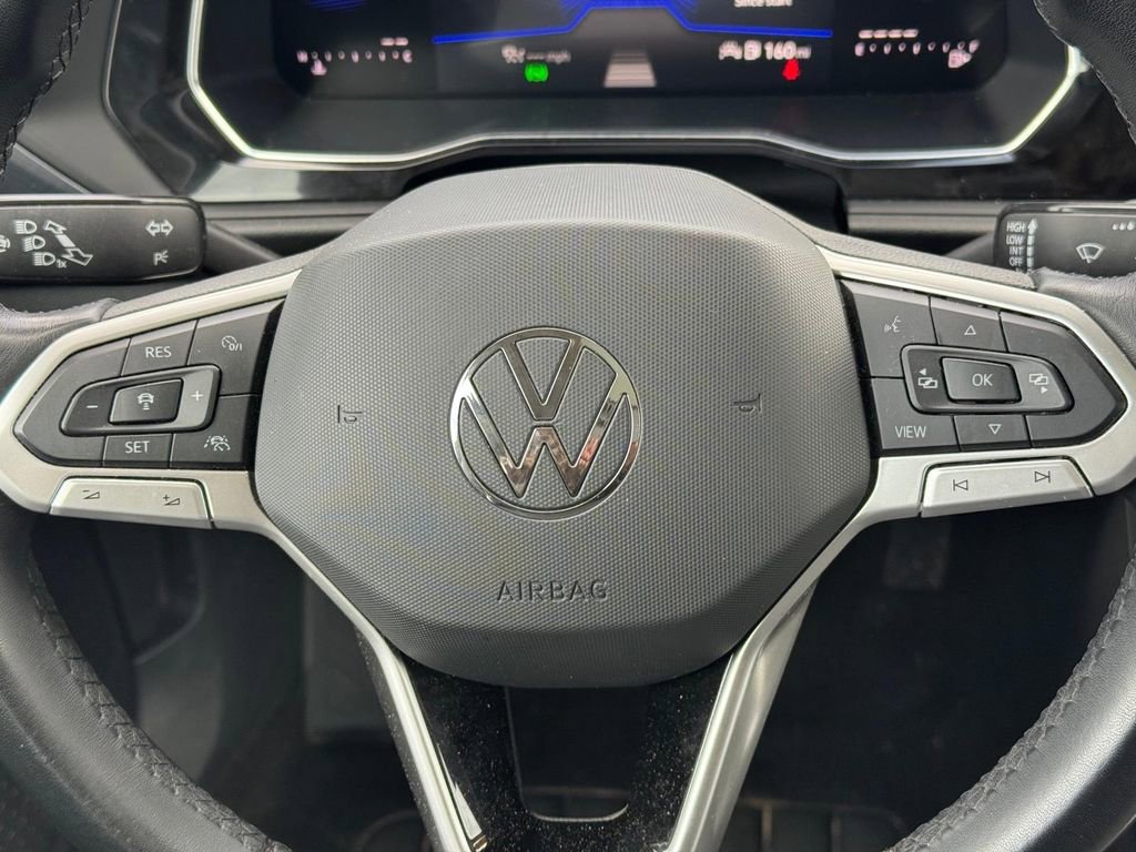 Used 2024 Volkswagen Jetta SE image 13