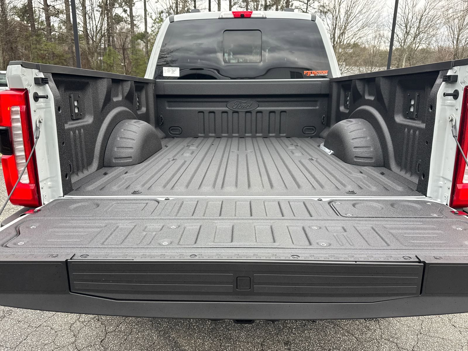 New 2026 Ford F250 Lariat w/ Black Appearance Package image 19