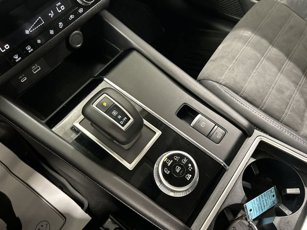 Used 2023 Mitsubishi Outlander SE AWD/4WD image 18