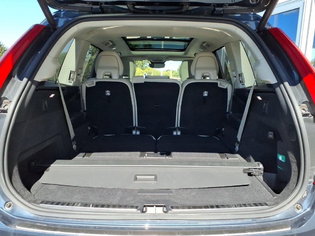 Certified 2024 Volvo XC90 T8 Ultimate w/ Protection Package Premier AWD/4WD image 26