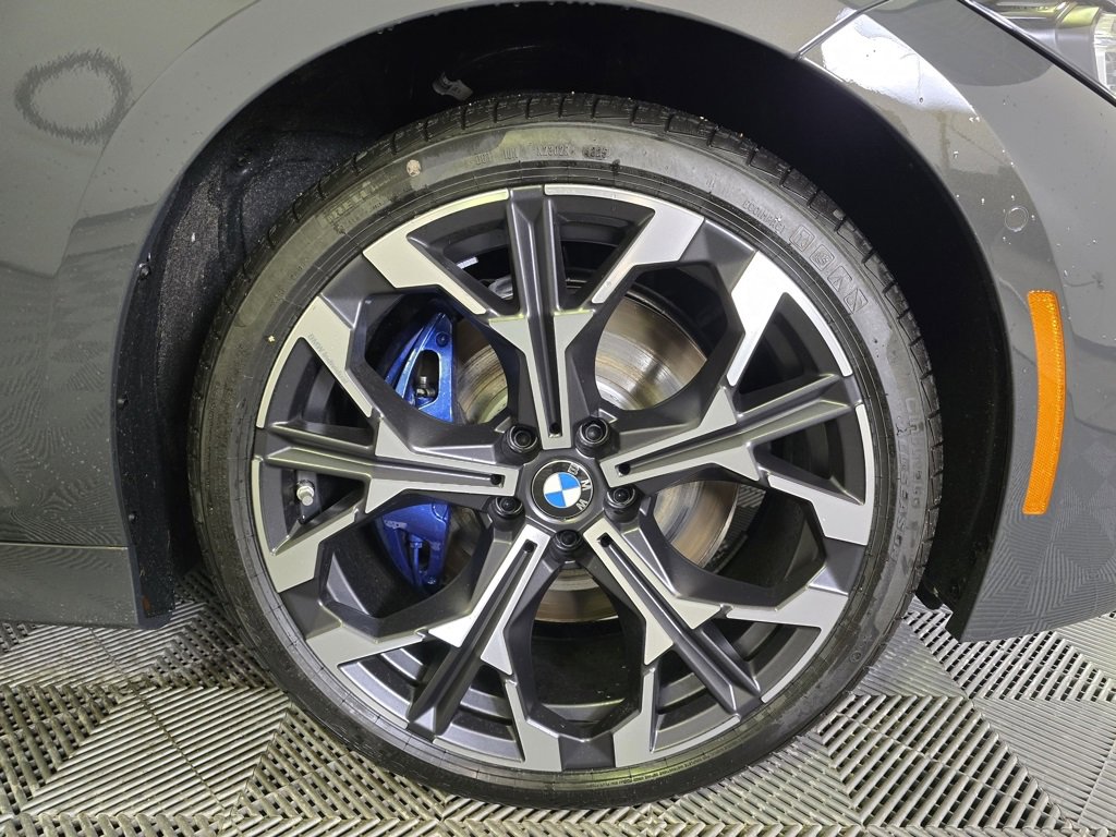 New 2026 BMW 330i xDrive Sedan w/ M Sport Package image 2