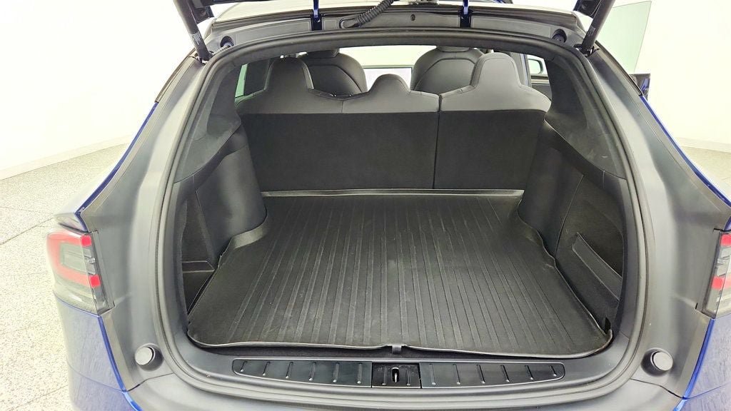 Used 2024 Tesla Model X AWD/4WD image 28
