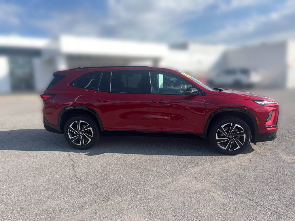 Used 2025 Buick Enclave Sport Touring w/ Power Package AWD/4WD image 9