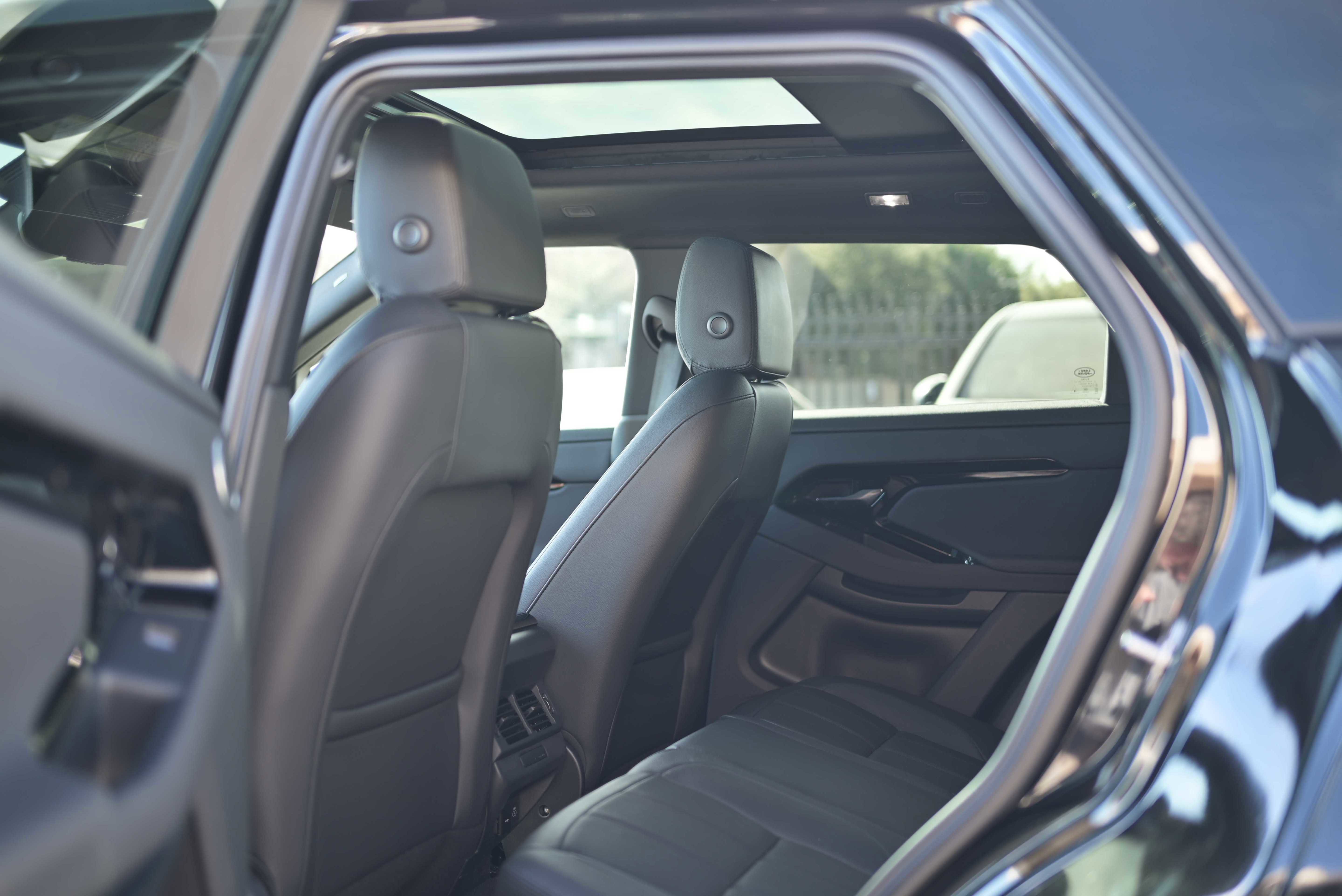 Used 2026 Land Rover Range Rover Evoque S image 10