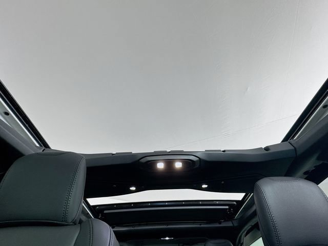 New 2026 Jeep Wrangler Unlimited Sahara image 25