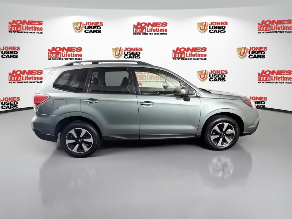 Used 2017 Subaru Forester 2.5i Premium w/ All-Weather Package AWD/4WD image 17