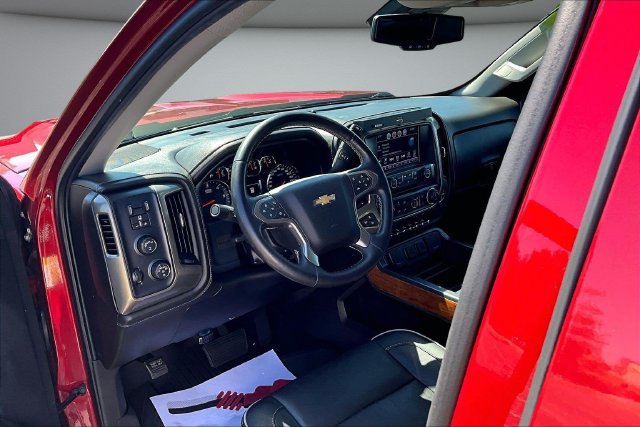 Used 2018 Chevrolet Silverado 1500 High Country AWD/4WD image 17