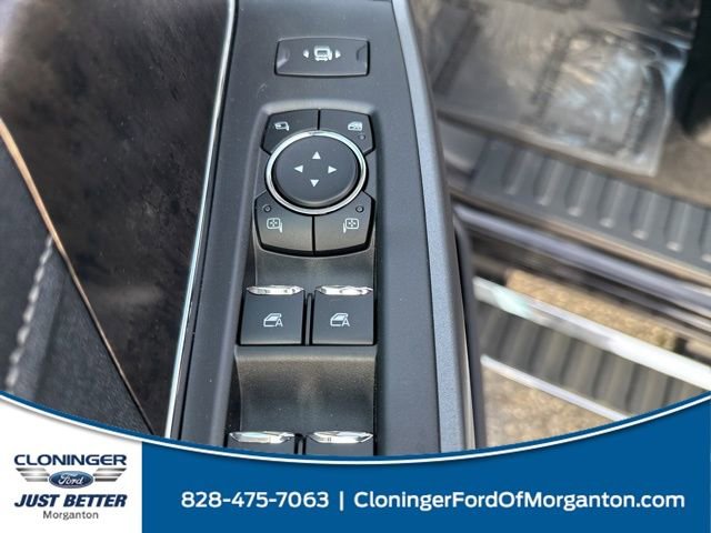 New 2025 Ford F250 Lariat w/ FX4 Off-Road Package image 16