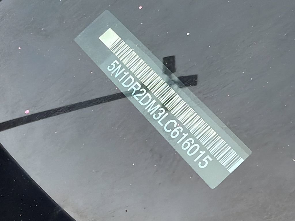 Used 2020 Nissan Pathfinder Platinum image 38