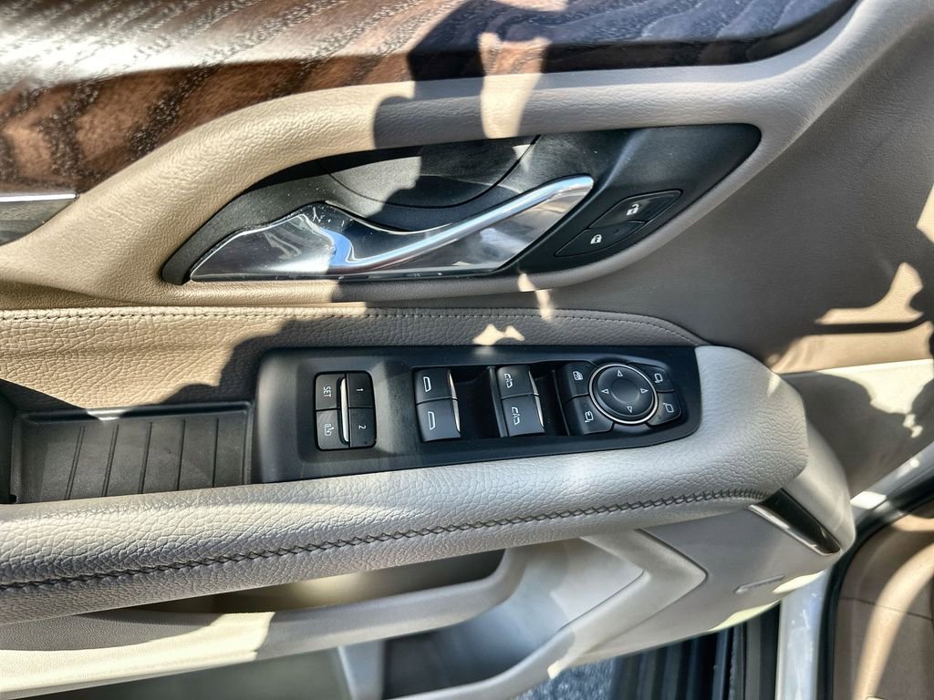 Certified 2023 GMC Yukon Denali image 23