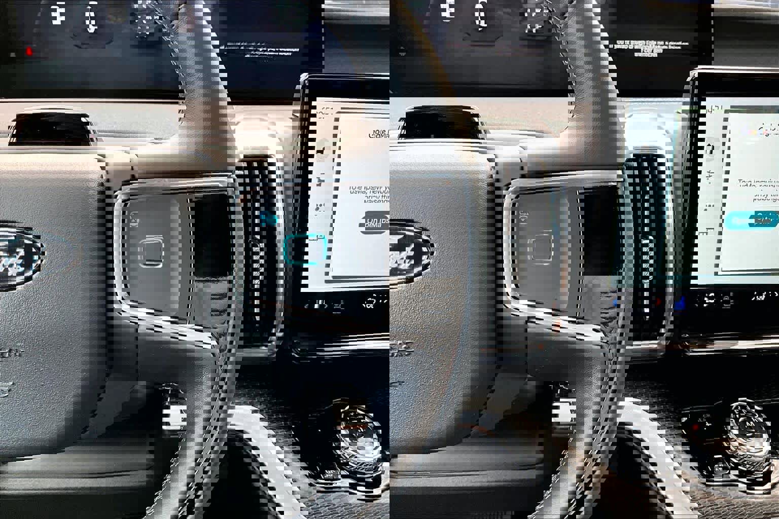 Certified 2025 Ford Expedition Platinum w/ Stealth Appearance Package image 25