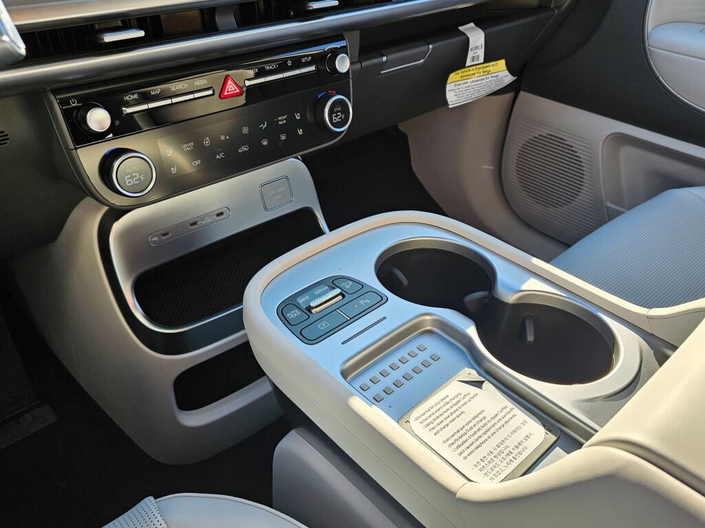 New 2026 Hyundai Ioniq 9 SEL image 21