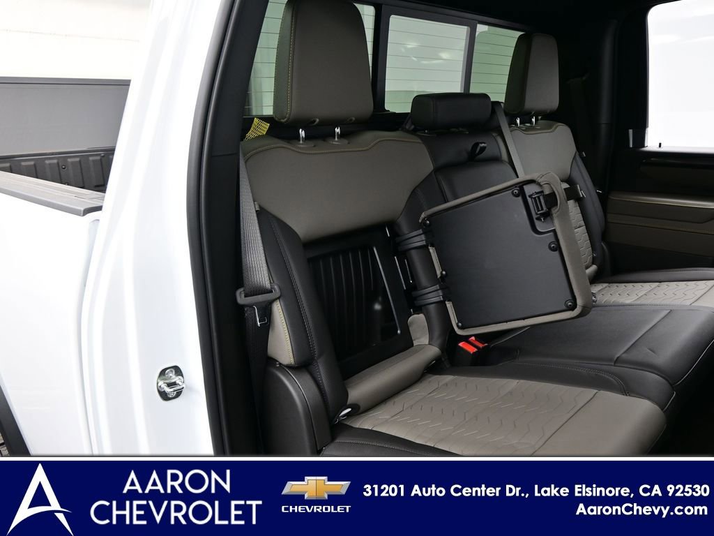 New 2026 Chevrolet Silverado 2500 ZR2 AWD/4WD image 13