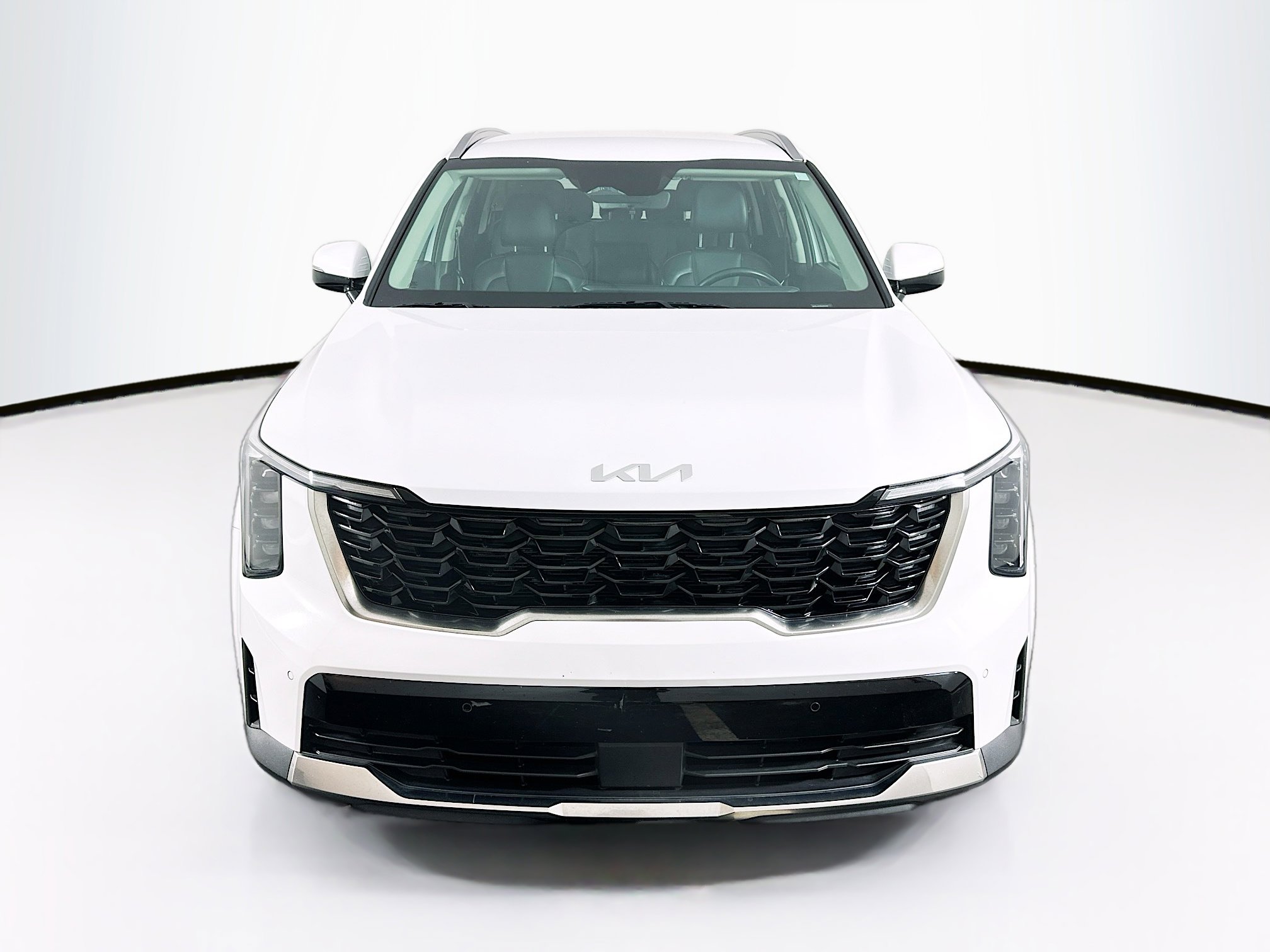 Used 2024 Kia Sorento S image 2