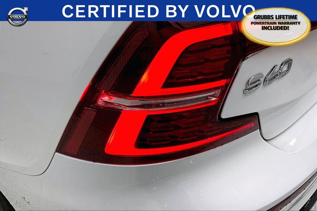 Used 2025 Volvo S60 T8 Plus image 40