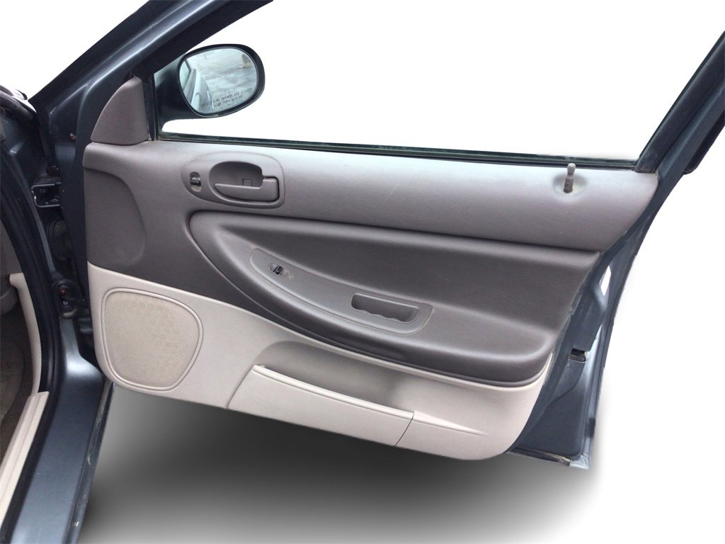 Used 2006 Dodge Stratus SXT image 19