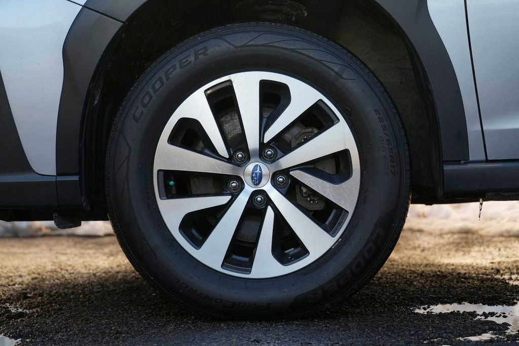 Used 2023 Subaru Outback 2.5i image 13