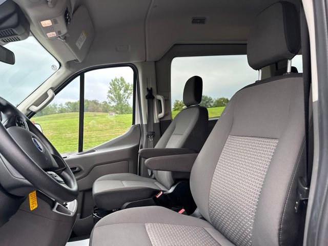 Used 2024 Ford Transit 350 XLT RWD image 4