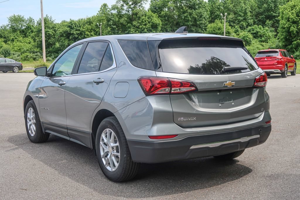 Used 2023 Chevrolet Equinox LT w/ LPO, Floor Liner Package FWD image 13
