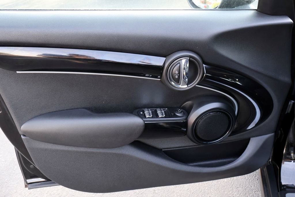 Used 2022 MINI Cooper S FWD image 25