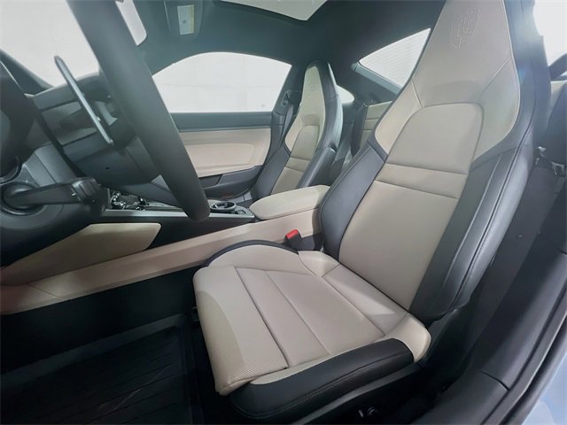 Used 2025 Porsche 911 Carrera image 5