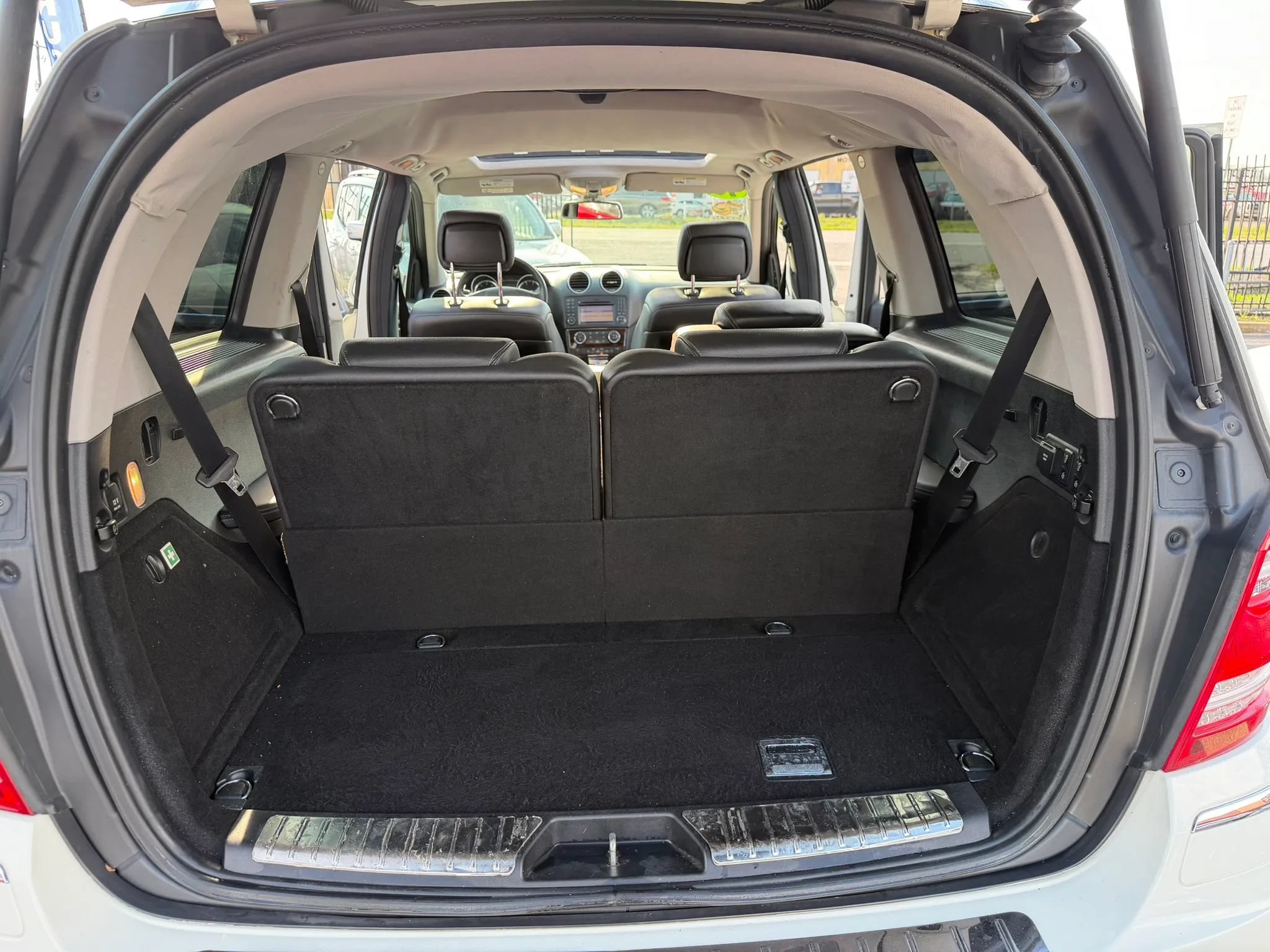 Used 2010 Mercedes-Benz GL 450 4MATIC image 16