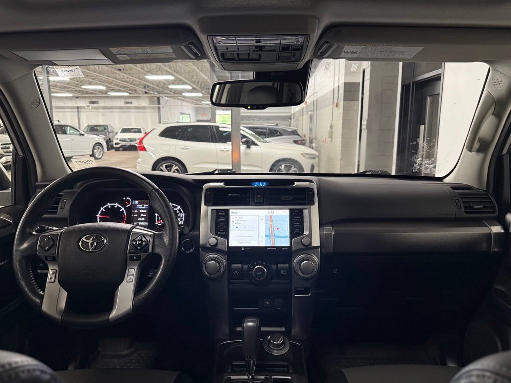 Used 2020 Toyota 4Runner SR5 Premium w/ Moonroof Package AWD/4WD image 8