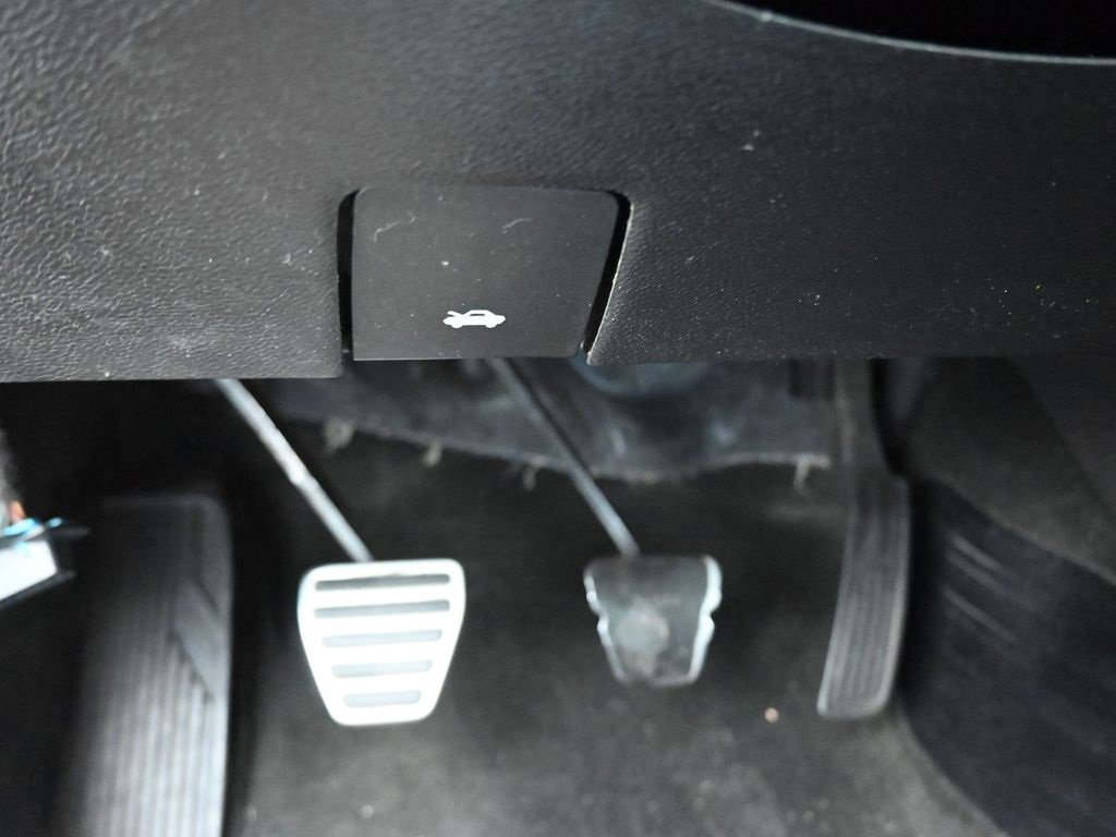 Used 2015 Chevrolet Camaro LT w/ RS Package image 27