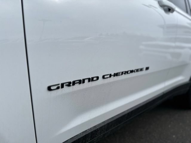New 2026 Jeep Grand Cherokee Altitude AWD/4WD image 17