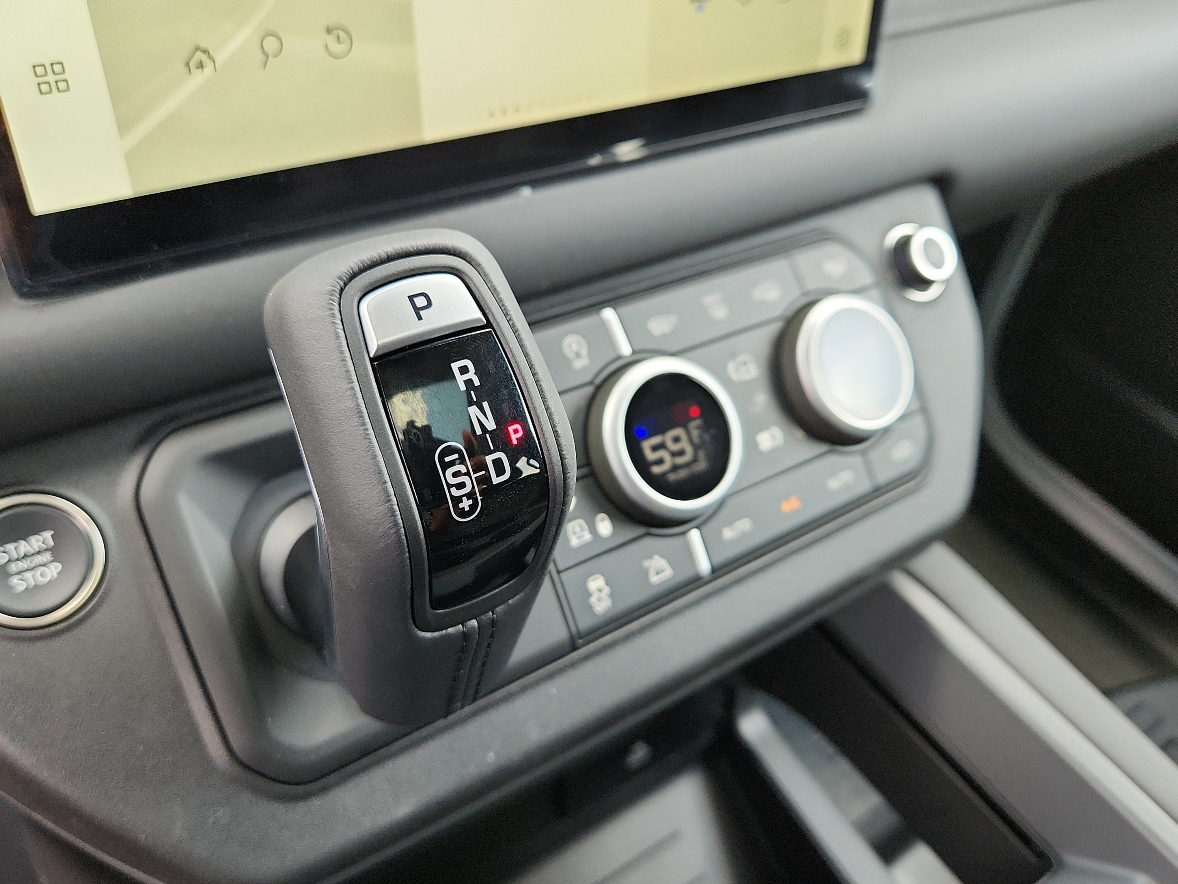 New 2025 Land Rover Defender 110 X-Dynamic SE image 26