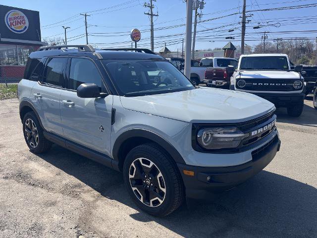 Certified 2023 Ford Bronco Sport Outer Banks AWD/4WD image 3
