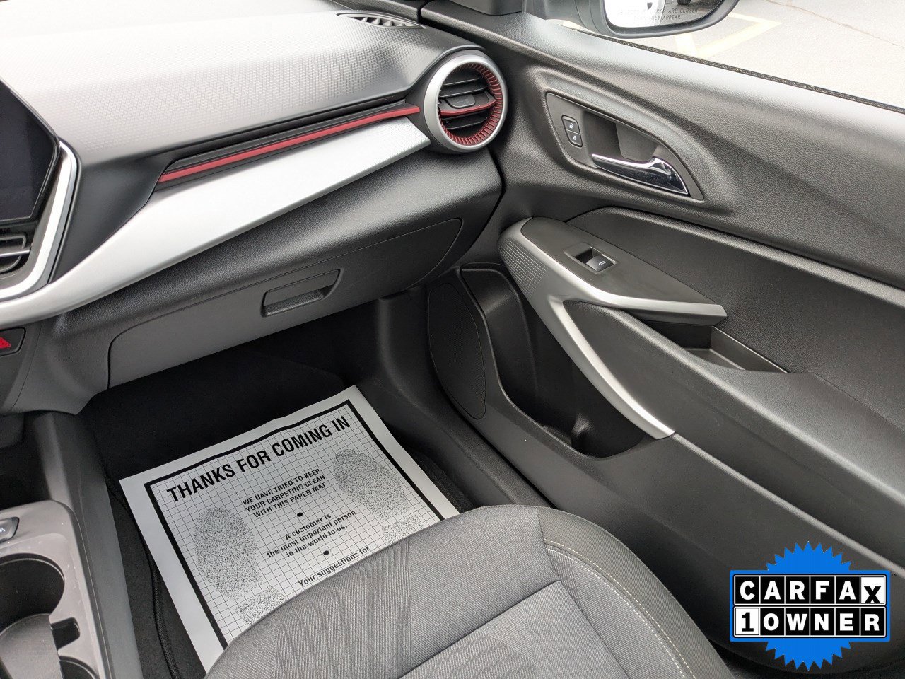 Used 2024 Chevrolet Trax RS w/ Sunroof Package image 16