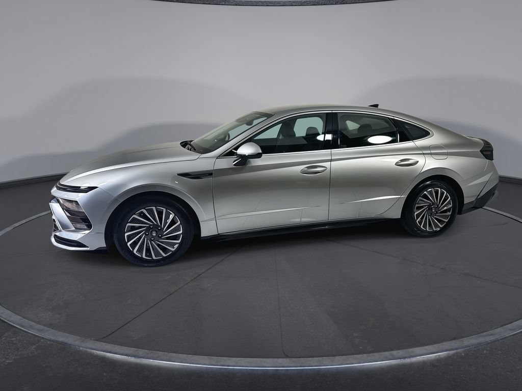 Certified 2025 Hyundai Sonata SEL FWD image 5