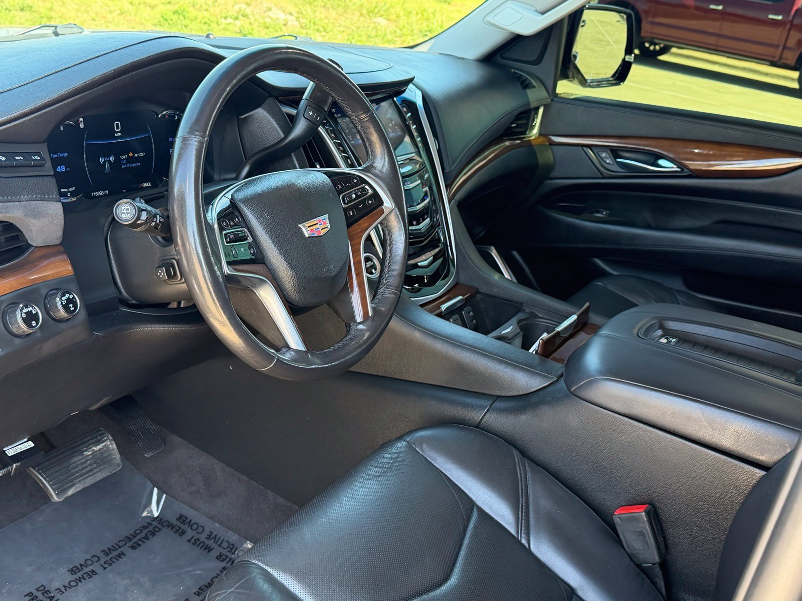 Used 2020 Cadillac Escalade Luxury AWD/4WD image 20