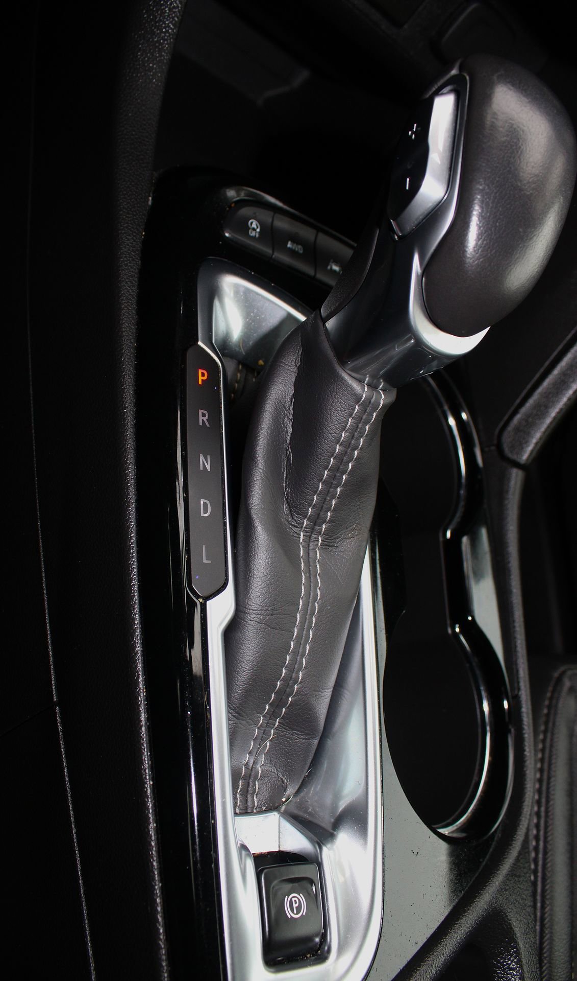 Used 2020 Buick Encore GX Select w/ Sport Touring Package image 34