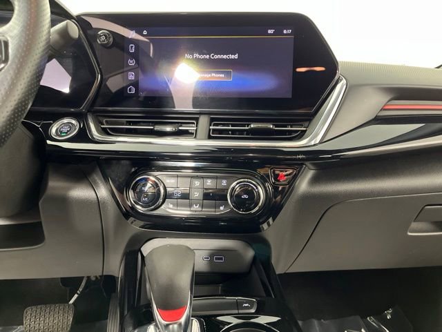 Used 2024 Chevrolet Trax RS w/ Sunroof Package FWD image 25